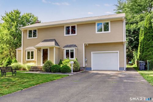 78 Chestnut Hill Rd, Trumbull, CT, 06611-4114 | Card Image