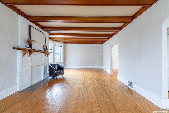 1116 1 St Ave Nw, House other with 6 bedrooms, 3 bathrooms and 2 parking in Moose Jaw SK | Image 8