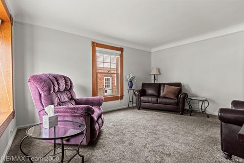 24513 Carlysle St, Dearborn, MI, 48124-4469 | Card Image