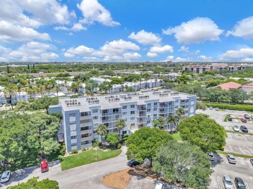 3i-500 Executive Center Dr, West Palm Beach, FL, 33401-4922 | Card Image