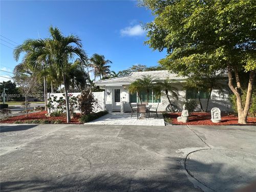 e2-4512 Seagrape Dr, Lauderdale By The Sea, FL, 33308-3522 | Card Image