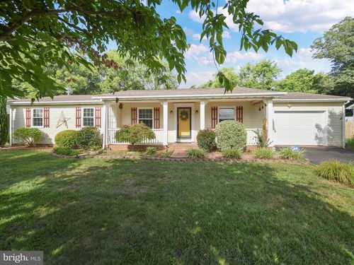 128 Dexter Dr, MARTINSBURG, WV, 25405-5390 | Card Image