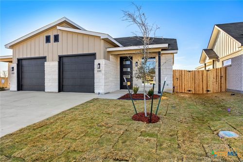 1315 Lone Pine Way, Killeen, TX, 76543 | Card Image