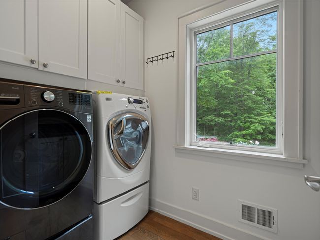 Entry Level Laundry | Image 49