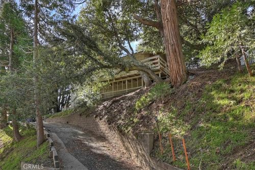 370 Weisshorn Dr, Crestline, CA, 92325-9377 | Card Image