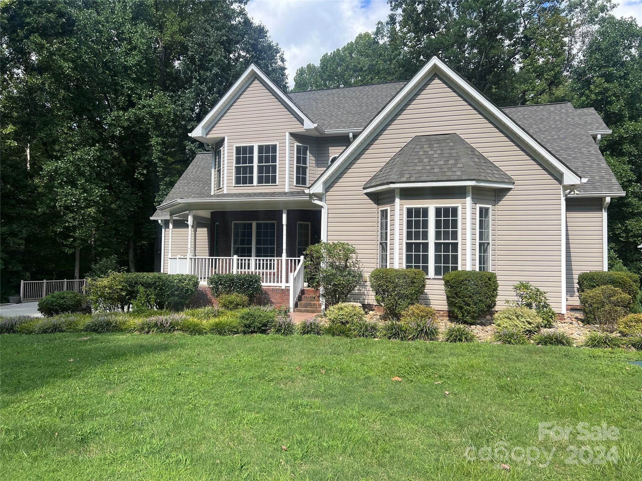 Amazona Dr, Huntersville, NC 28078