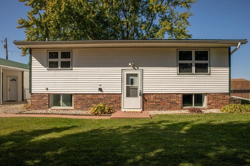 114 Circle Dr, Fountain, MN, 55935-8811 | Card Image