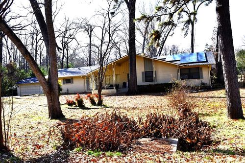 227 Glenwood Dr, Palestine, TX, 75801-5311 | Card Image