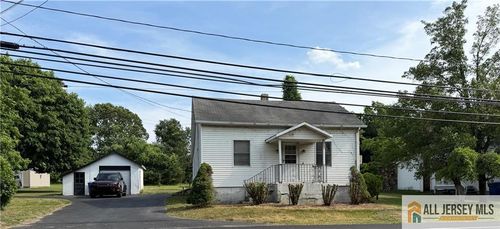 85 Pergola Ave, Monroe, NJ, 08831-1447 | Card Image