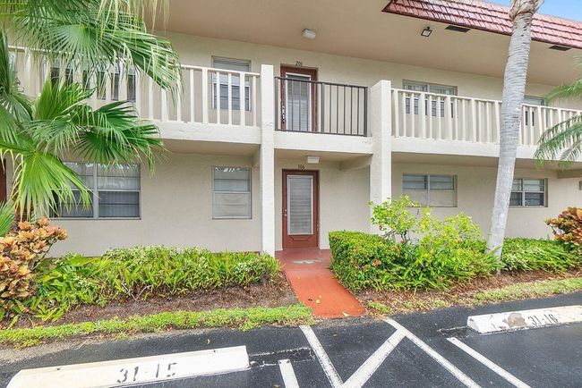 APT-106 - 31 Abbey Ln, Condo with 2 bedrooms, 2 bathrooms and null parking in Delray Beach FL | Image 4
