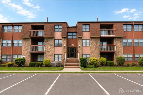 a-207 Sierra Ct, Woodbridge, NJ, 07095-1461 | Card Image