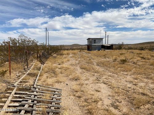 19240 Loma Linda, Unincorporated, AK, 99999 | Card Image