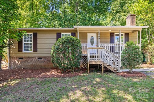 6709 Accrington Ct, Charlotte, NC, 28227-1002 | Card Image