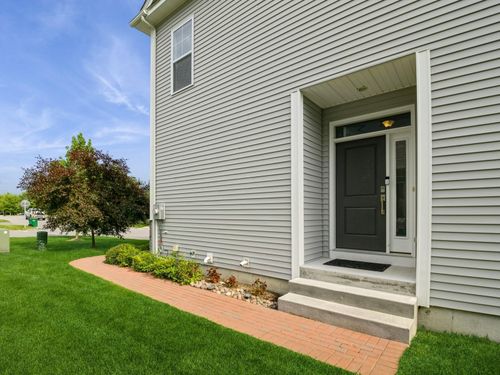 57 Lewis Rd, East Fishkill, NY, 12533-7386 | Card Image