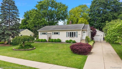 735 Novi St, Northville, MI, 48167-2737 | Card Image