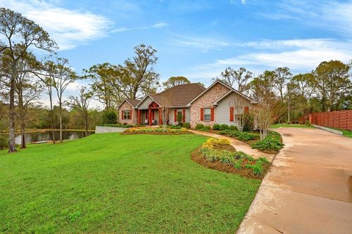 67 Oak Haven Dr, Poplarville, MS, 39470-4510 | Card Image