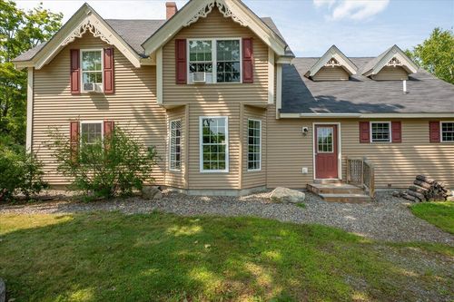 102 Northport Ave, Belfast, ME, 04915-6009 | Card Image