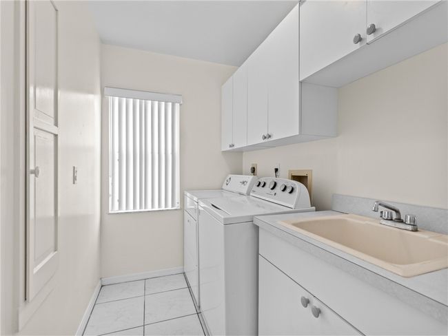 Laundry Room | Image 22
