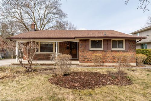 27 Cedar St, Guelph, ON, N1G1B9 | Card Image