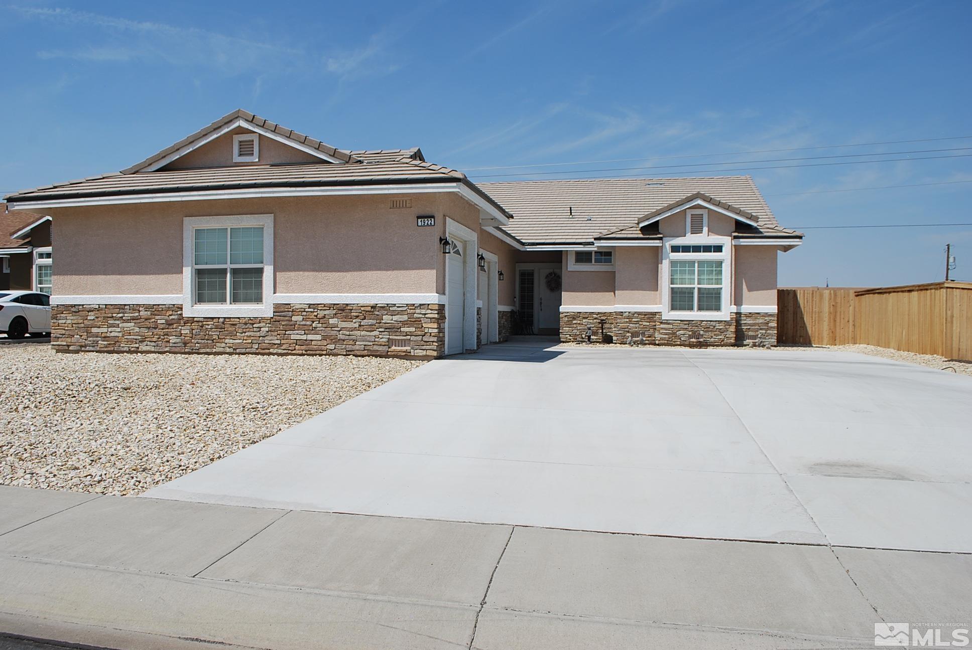 Driver Ct, Fernley, NV 89408
