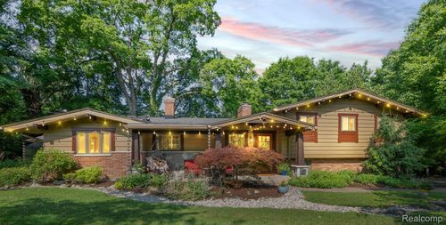 32981 Biddestone Ln, Farmington Hills, MI, 48334-4307 | Card Image