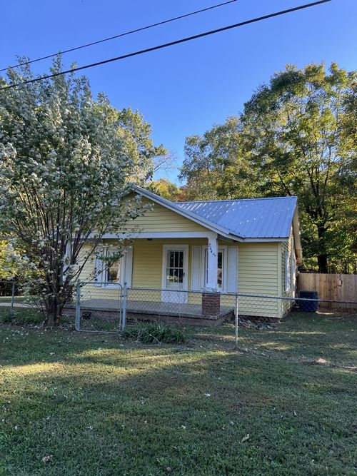 2447 Scotty Parker Rd, Portland, TN, 37148-8552 | Card Image