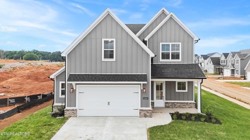 11603 Olympic Valley Dr, Knoxville, TN, 37932-3815 | Card Image