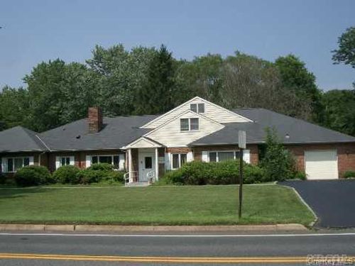 1-000-unit-1-room-380 Park Avenue, Huntington, NY, 11743 | Card Image