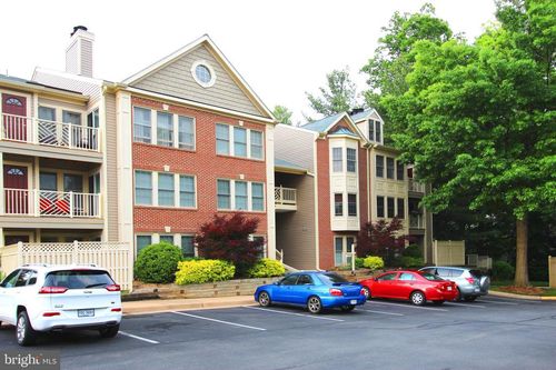 210a-3801 Ridge Knoll Ct, FAIRFAX, VA, 22033-4613 | Card Image
