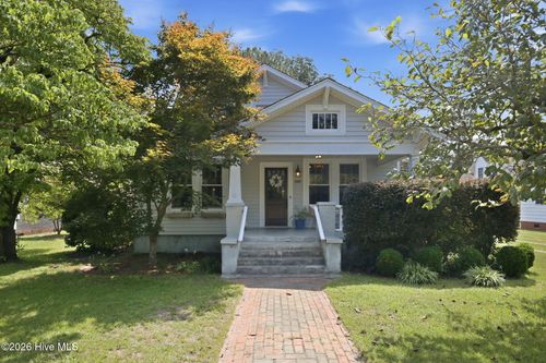 210 W Harper St, Snow Hill, NC, 28580-1326 | Card Image