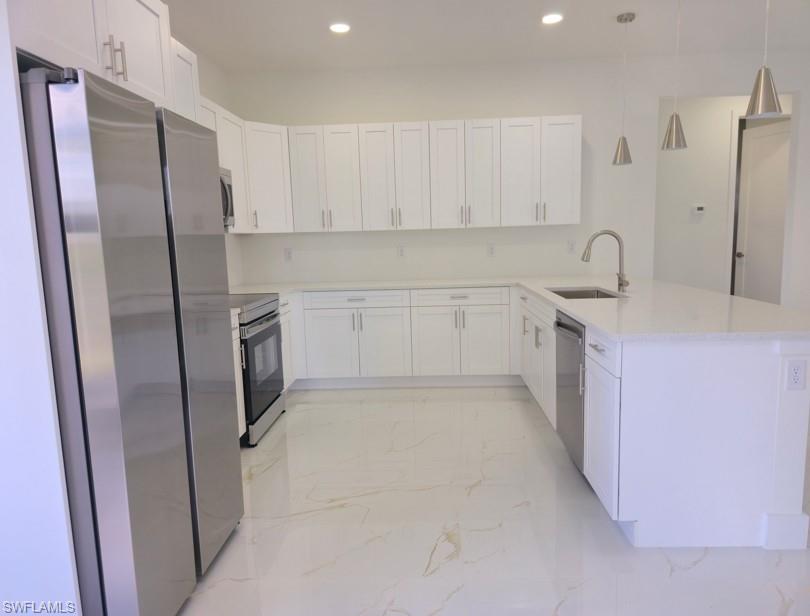 Residential Lease in PORT CHARLOTTE 3