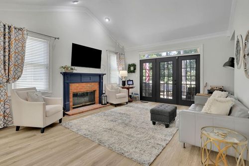 6213 Forest Hills Dr, Peachtree Corners, GA, 30092-4504 | Card Image