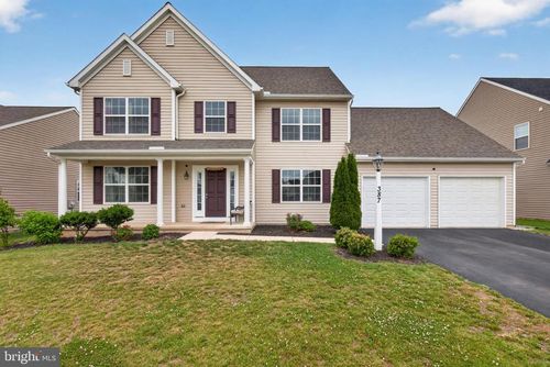 387 Reserve Ln, MECHANICSBURG, PA, 17050-8004 | Card Image