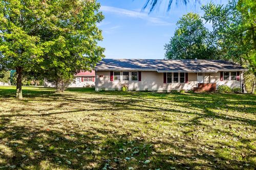 14345 N 900 East Rd, Bloomington, IL, 61705-6911 | Card Image