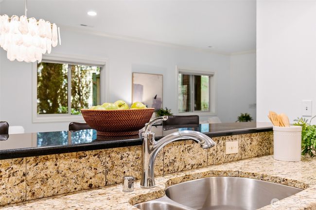 UNIT-201 - 360 Knechtel Way Ne, Condo with 2 bedrooms, 2 bathrooms and 2 parking in Bainbridge Island WA | Image 9