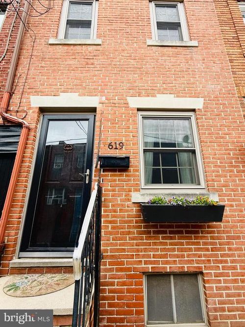619 Sears St, PHILADELPHIA, PA, 19147-5813 | Card Image