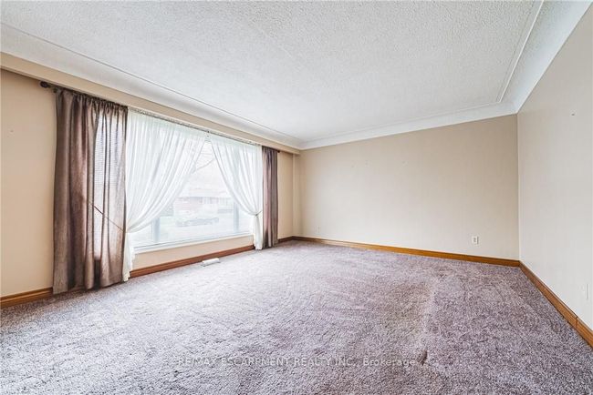 79 Terrace Dr, House other with 4 bedrooms, 2 bathrooms and 5 parking in Hamilton ON | Image 5