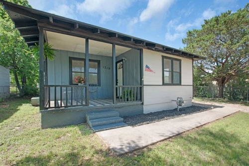 1210 Cloud St, Lampasas, TX, 76550 | Card Image