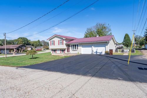 504 N East St, Waverly, OH, 45690-1121 | Card Image