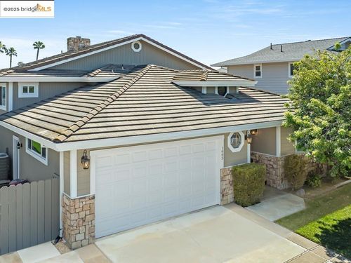 1003 Willow Lake Rd, Discovery Bay, CA, 94505-9402 | Card Image