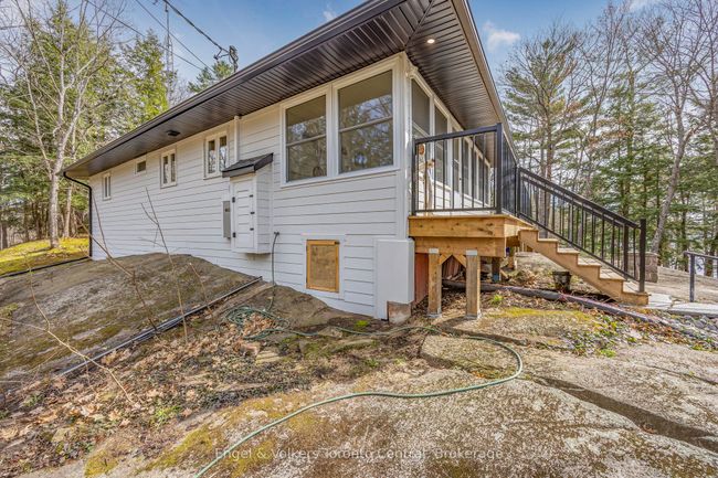 2481 Falkenburg Rd, House other with 3 bedrooms, 1 bathrooms and 6 parking in Port Carling ON | Image 41
