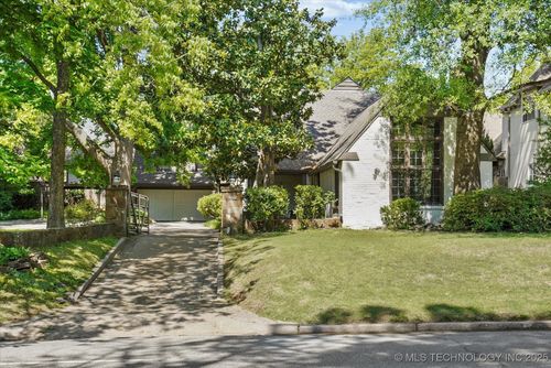 2650 S Utica Ave, Tulsa, OK, 74114-2806 | Card Image