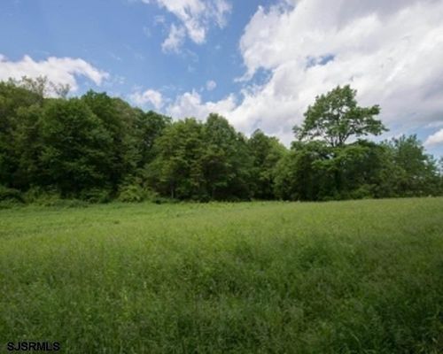 3 Atlas Lane Rd, Egg Harbor Township, NJ, 08234-5269 | Card Image