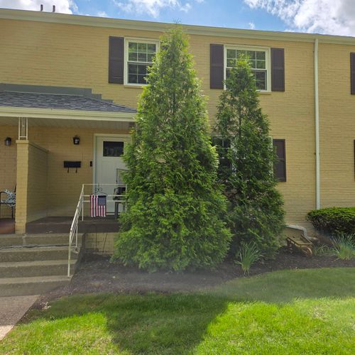 102 Raleigh Ct, Pittsburgh, PA, 15237-2534 | Card Image
