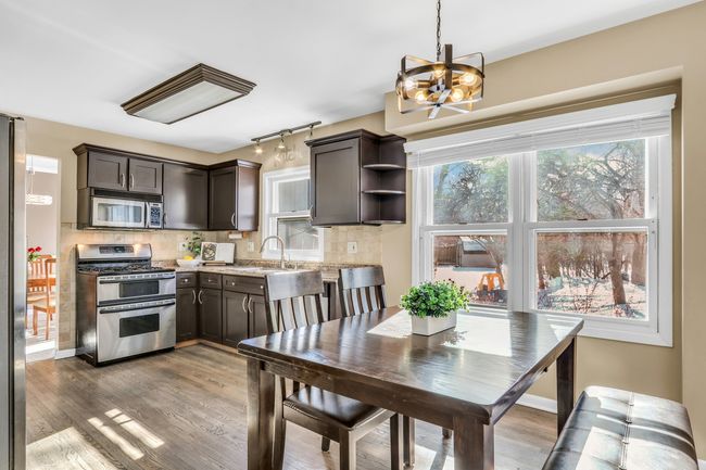 460 Sunnyside Ave, House other with 3 bedrooms, 3 bathrooms and 2 parking in Gurnee IL | Image 8