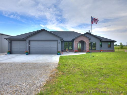 8859 N 50th West Ave, Sperry, OK, 74073-3756 | Card Image
