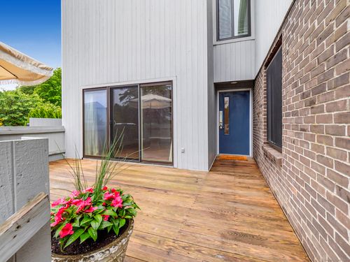 3-3 Orange Ln, Ridgefield, CT, 06877-3333 | Card Image