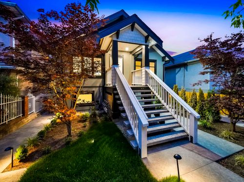 1-2339 Parker St, Vancouver, BC, V5L2M2 | Card Image