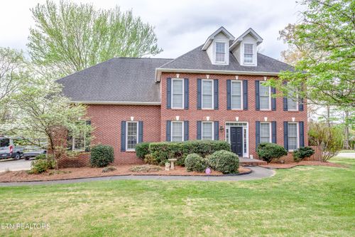 5648 Bridgehampton Dr, Powell, TN, 37849-4993 | Card Image