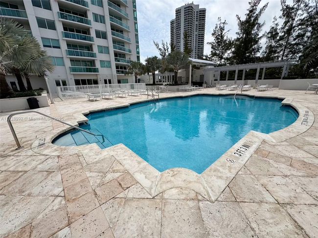 APT-412 - 19400 Turnberry Way, Condo with 3 bedrooms, 3 bathrooms and null parking in Aventura FL | Image 18